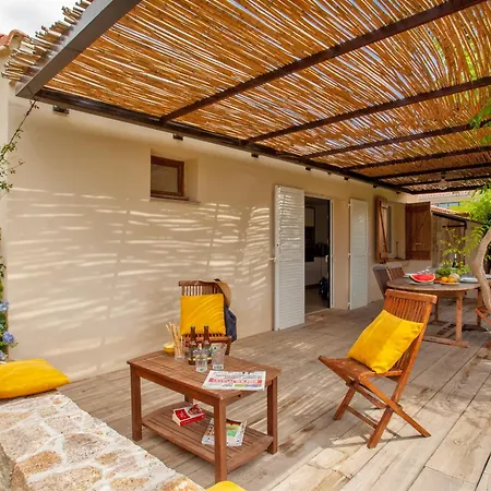 Apartment Residence Acquavital *