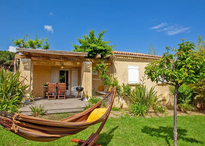 Acquavital Calvi (Corsica)